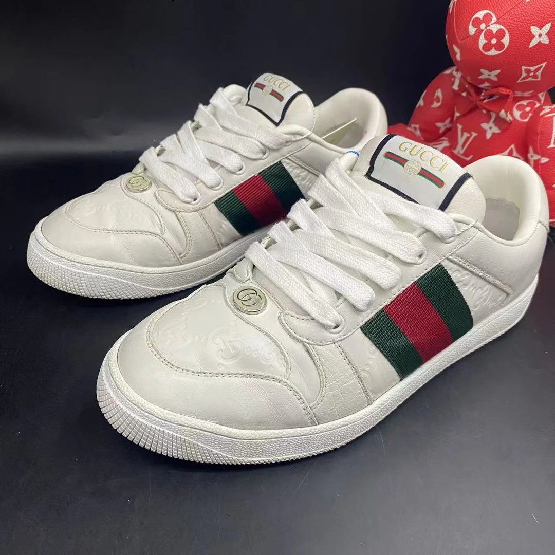 95新 GUCCI/古驰 白色暗纹老花休闲时尚舒适脏脏鞋39欧码lz126