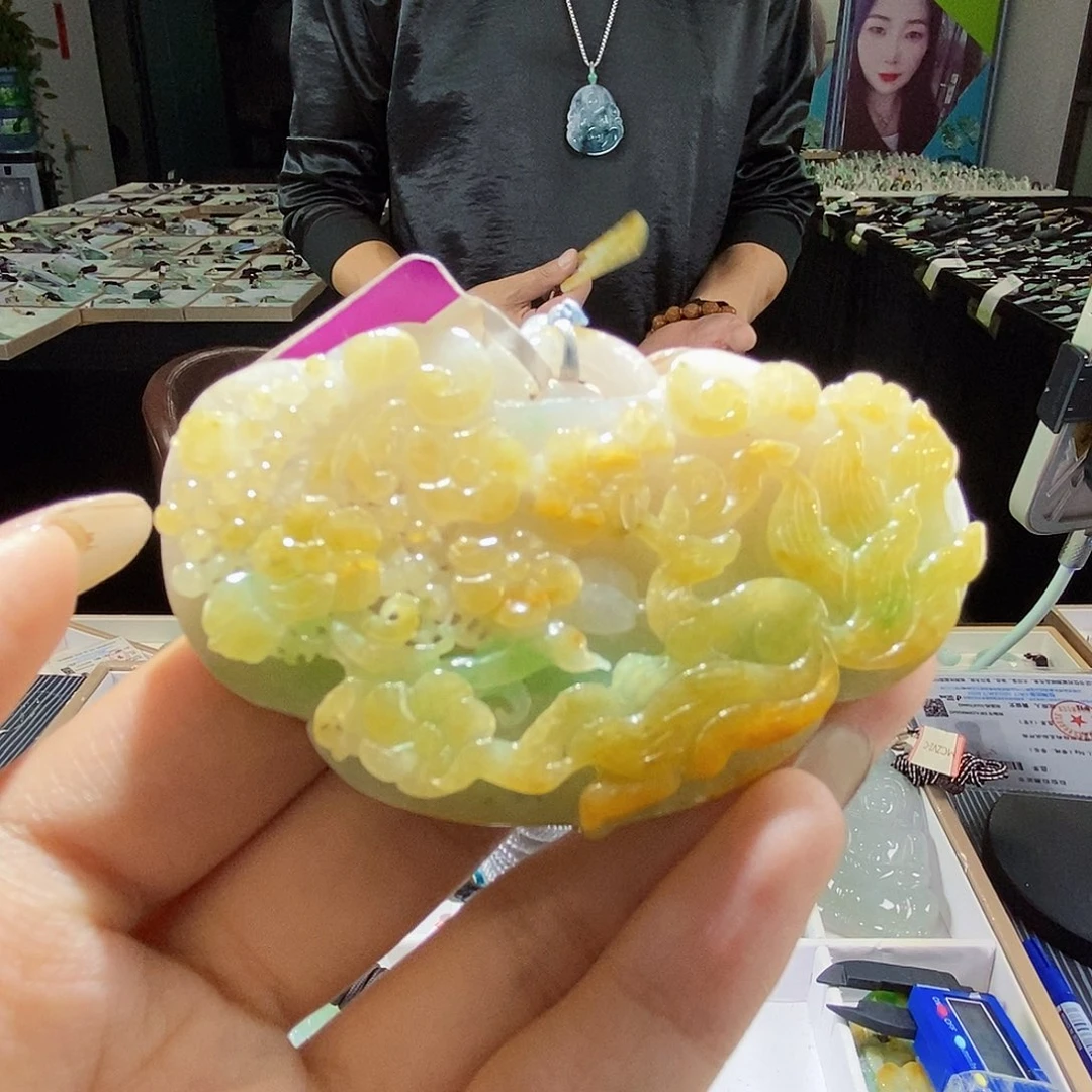颈饰未镶嵌翡翠翡翠