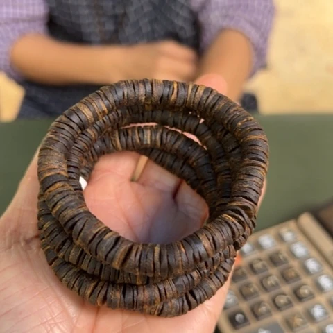 沉香手串红土乌身沉水8克卡0.8多样性发1条