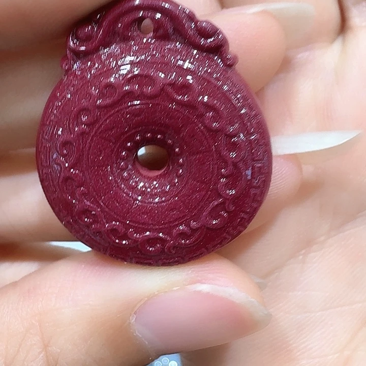 石英质玉合金颈饰