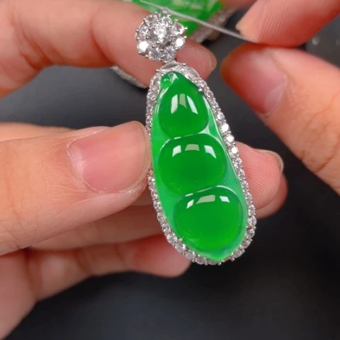 【闪购商品】颈饰银S925镶嵌翡翠翡翠