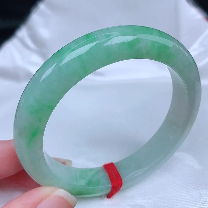 未镶嵌手镯翡翠天然