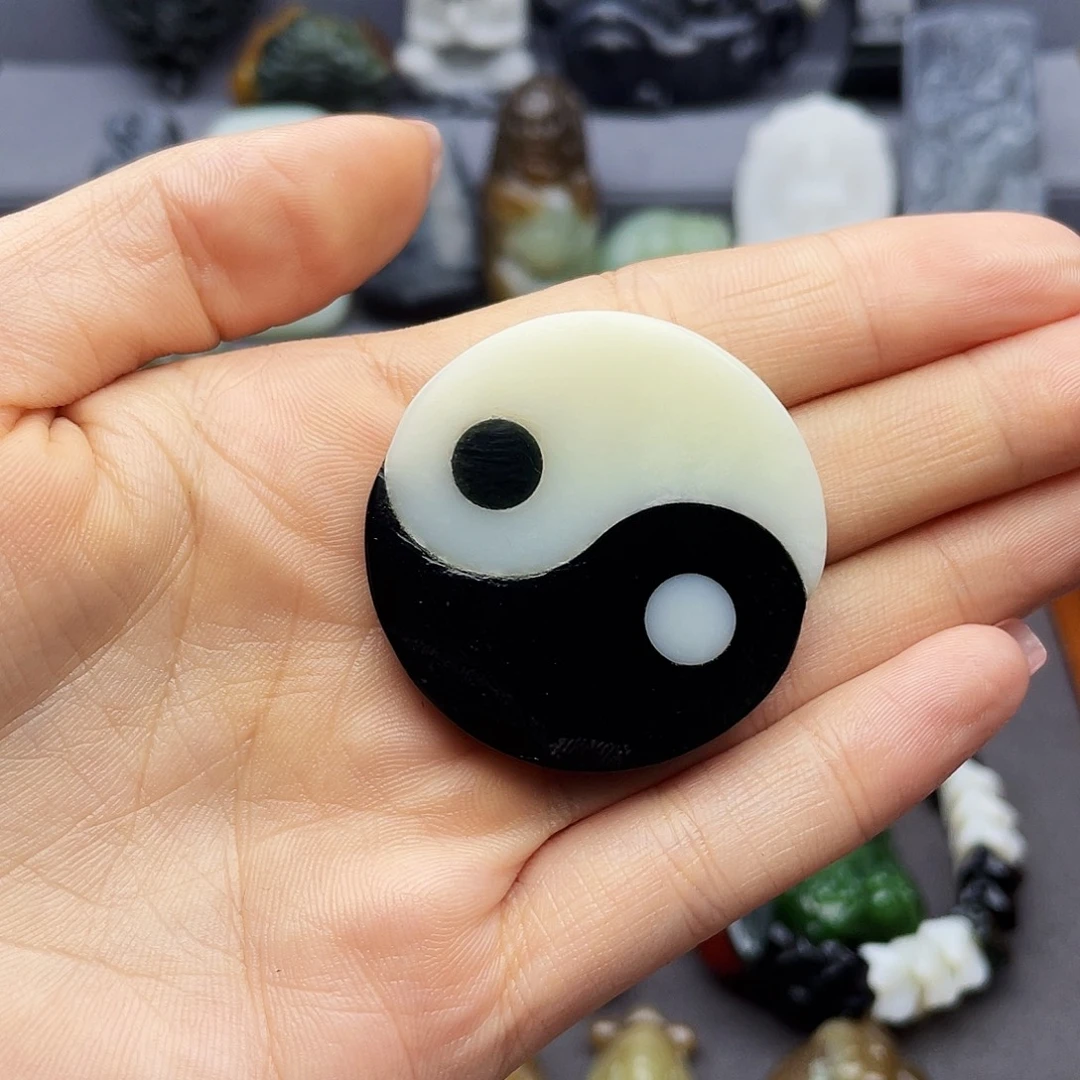 北***海和田玉未镶嵌颈饰