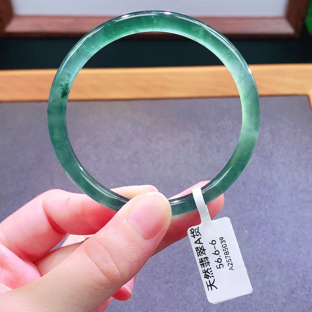 未镶嵌手镯翡翠天然翡翠