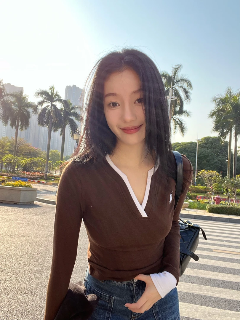 【佐总专属】【劳芙V领】冬季磨毛刺绣V领撞色休闲打底长袖250Y