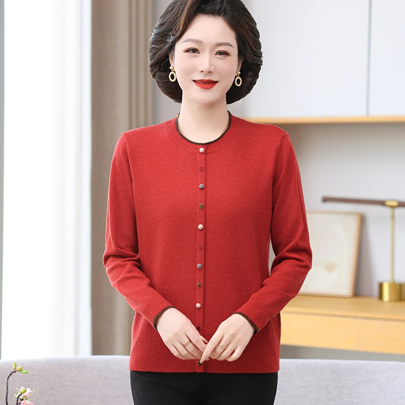妈妈装春秋长袖毛衣新款上衣中老年打底针织衫时尚奶奶装外穿上衣