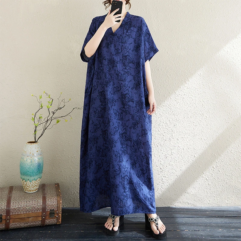 2025夏季V领薄棉麻大码宽松文艺度假风沙滩裙复古遮肉长款袍子女