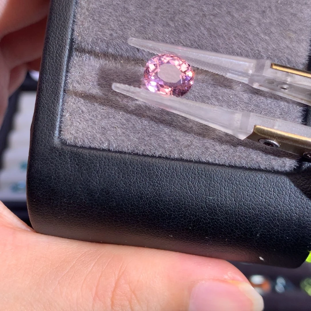 碧玺未镶嵌珠宝奇石2.58ct