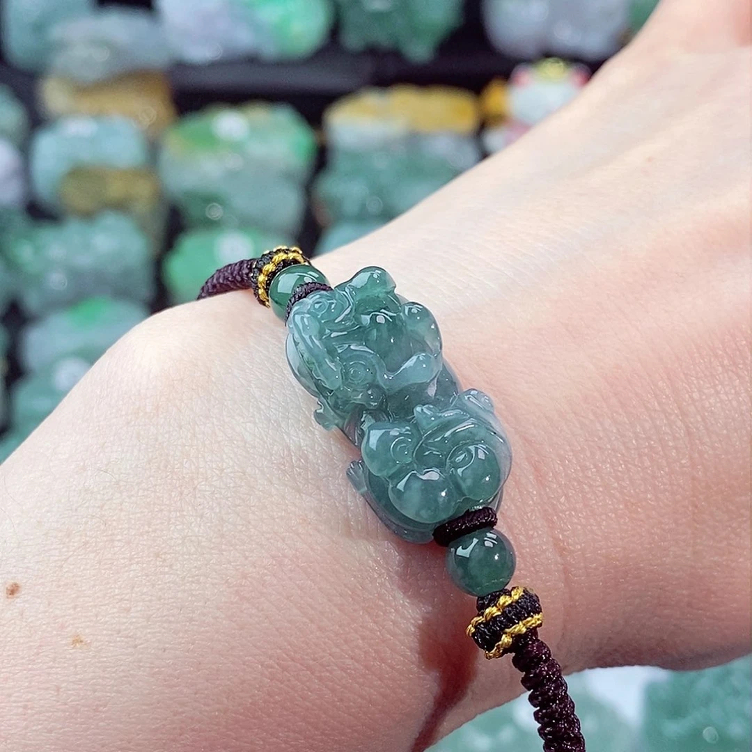 颈饰未镶嵌翡翠天然