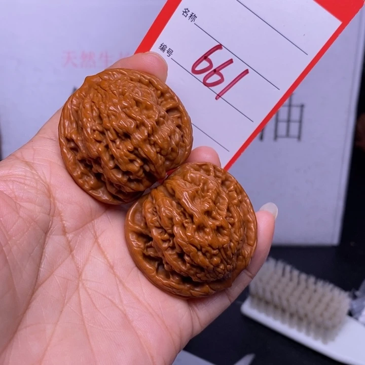 文玩核桃把件661，40虎头