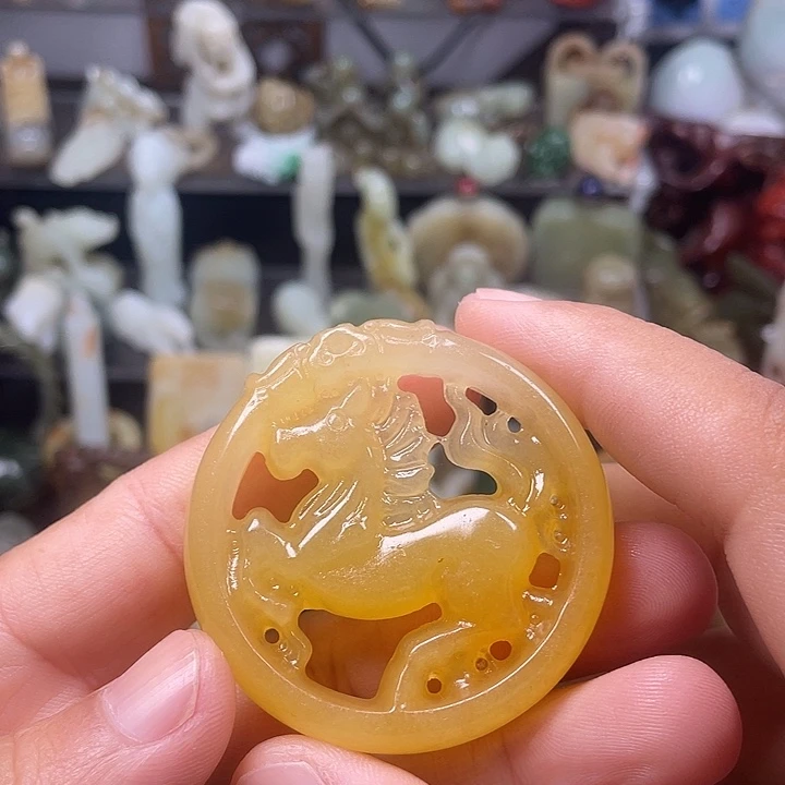 和田玉（糖玉）未镶嵌颈饰