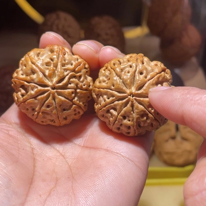 桃核把件金刚菩提子九瓣