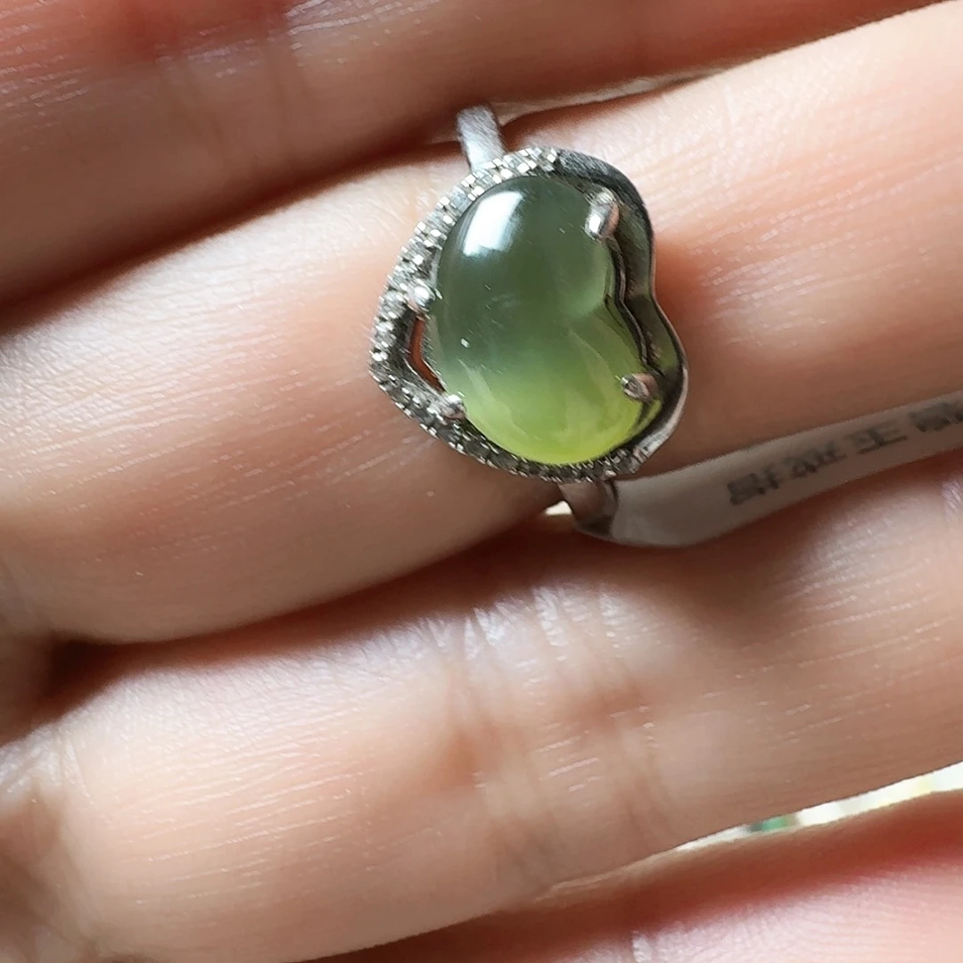 银S925镶嵌戒指和田玉