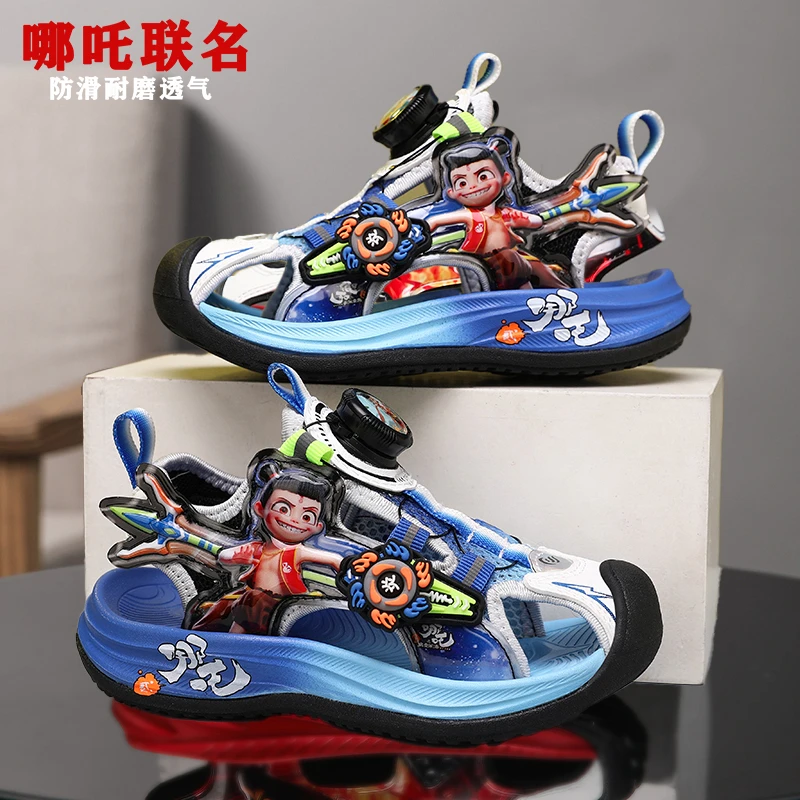 哪吒男童凉鞋2025夏季新款包头男孩纽扣防滑软底沙滩鞋儿童运动鞋