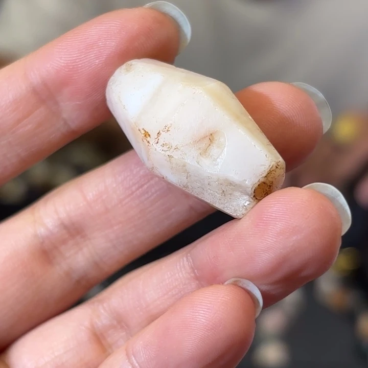 未镶嵌颈饰玛瑙/玉髓