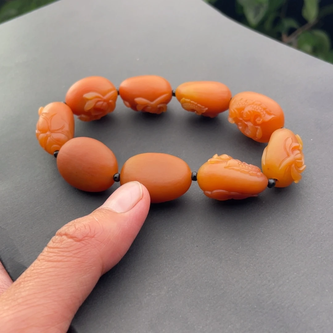 兴***普石英质玉未镶嵌黄蜡石手串