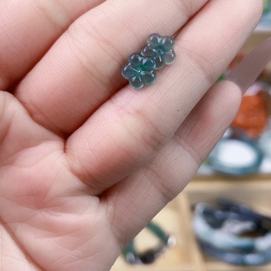 翡翠未镶嵌手链耳坠