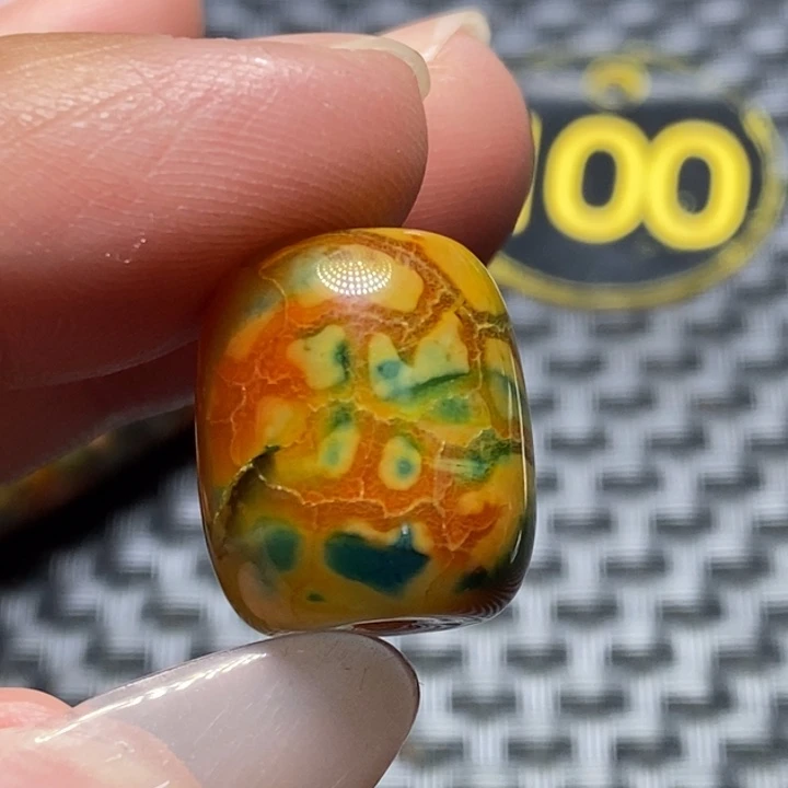 天***马玛瑙/玉髓足铂镶嵌颈饰