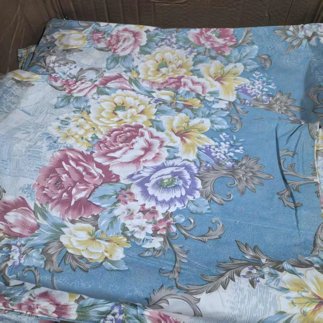 蓝色花朵高支全棉被壳（有分格走线）220*240    1.6kg