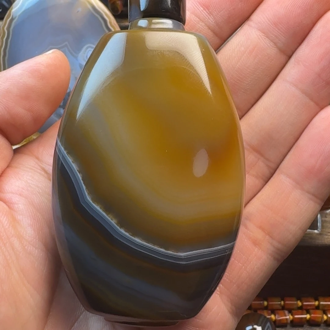 玛瑙/玉髓未镶嵌珠宝奇石