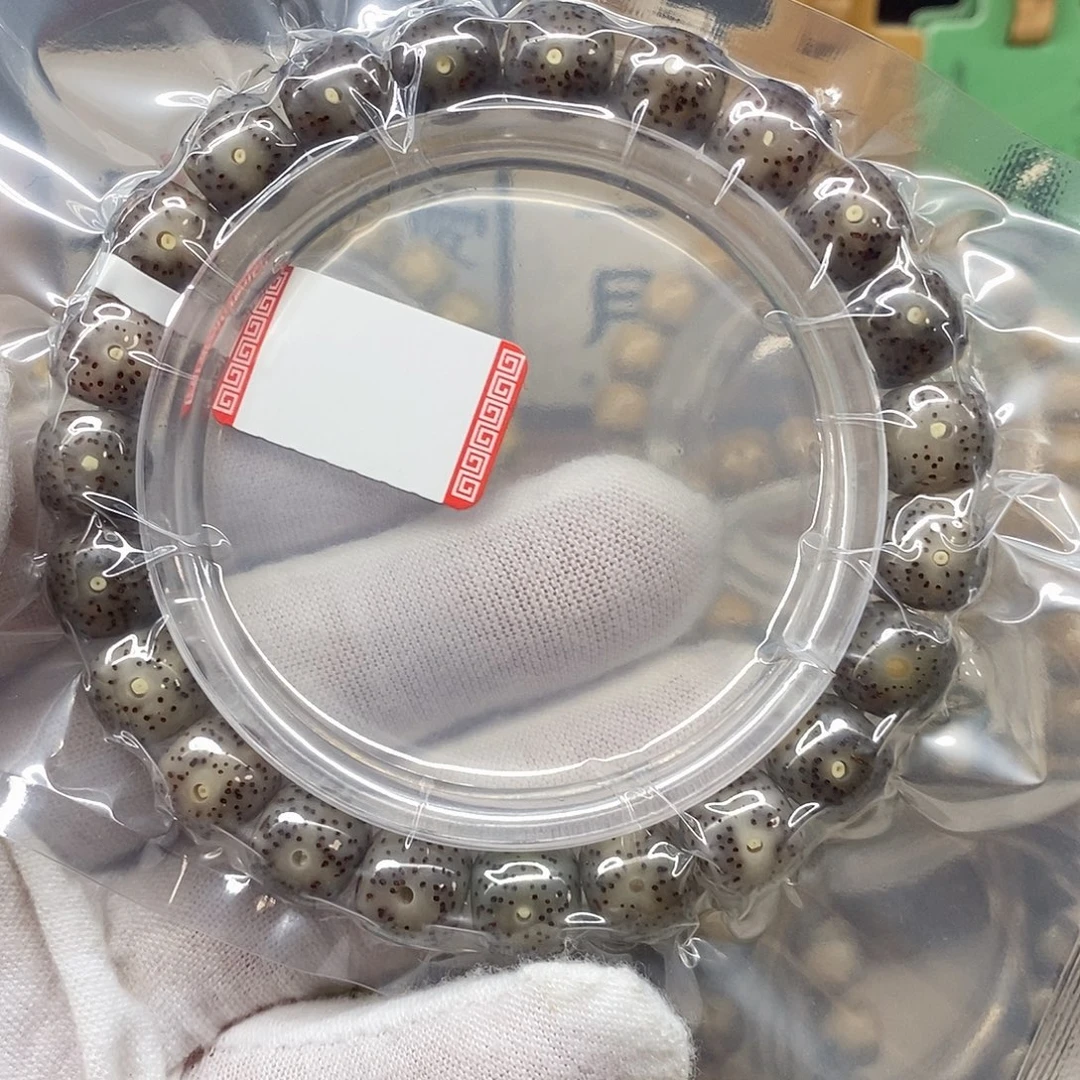 手串星月菩提10/9玉化冰透奶奶灰