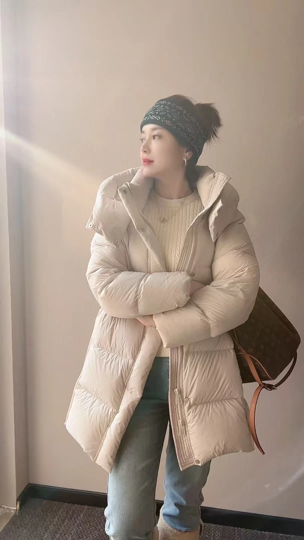 【安妮】 95白鹅绒泡芙云朵零压高充345g中长款羽绒服16F609