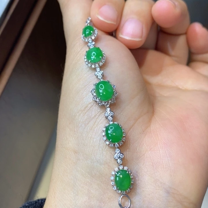 翡翠18K金镶嵌手链