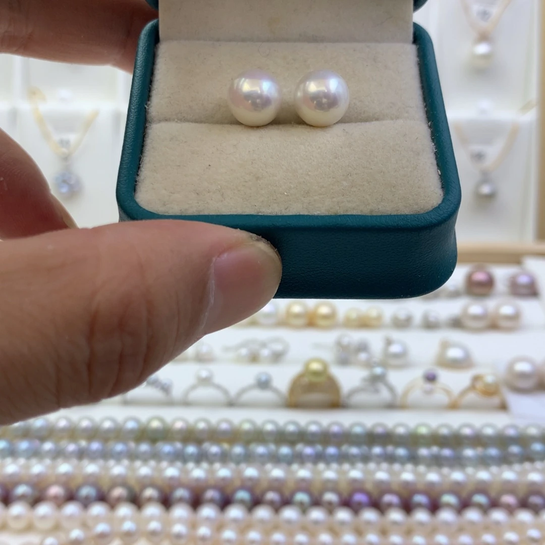 银S925镶嵌淡水珍珠耳钉