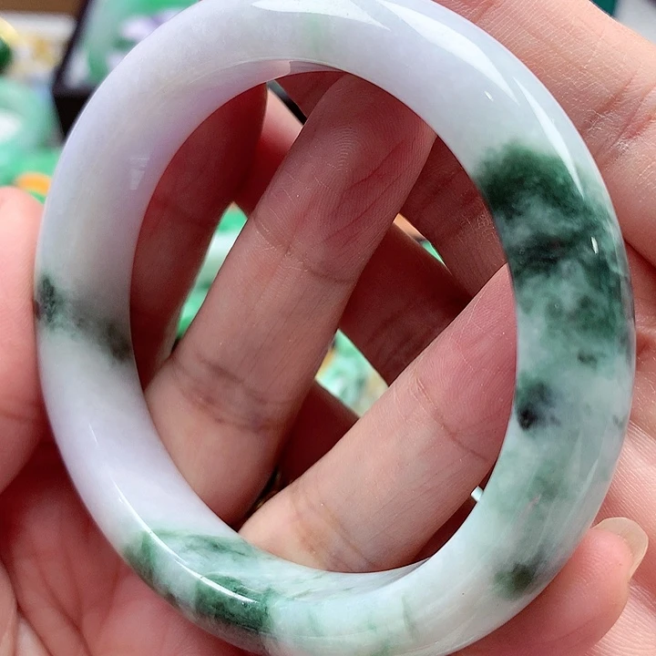 翡翠未镶嵌手镯翡翠