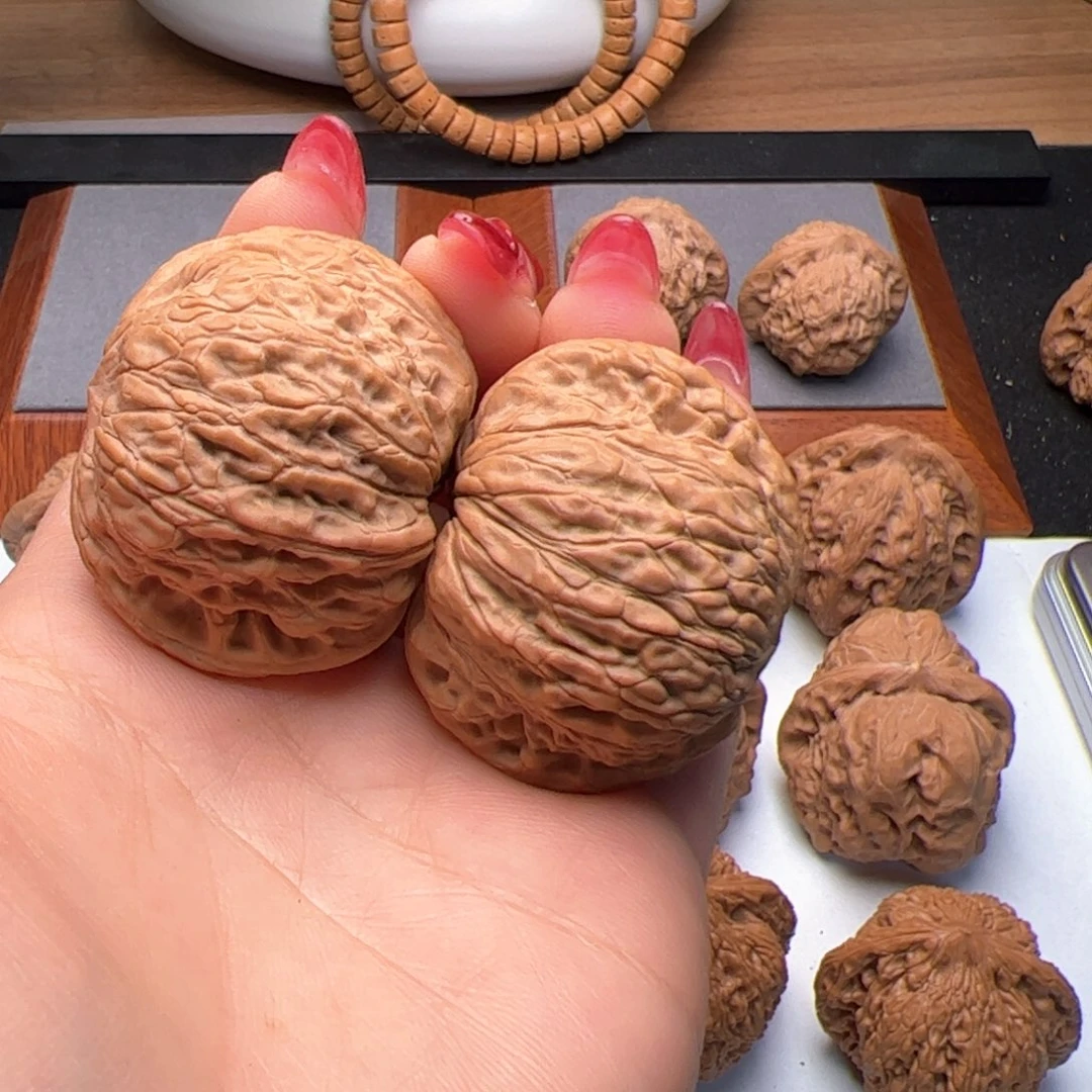 文玩核桃把件帅****伙泥鳅42