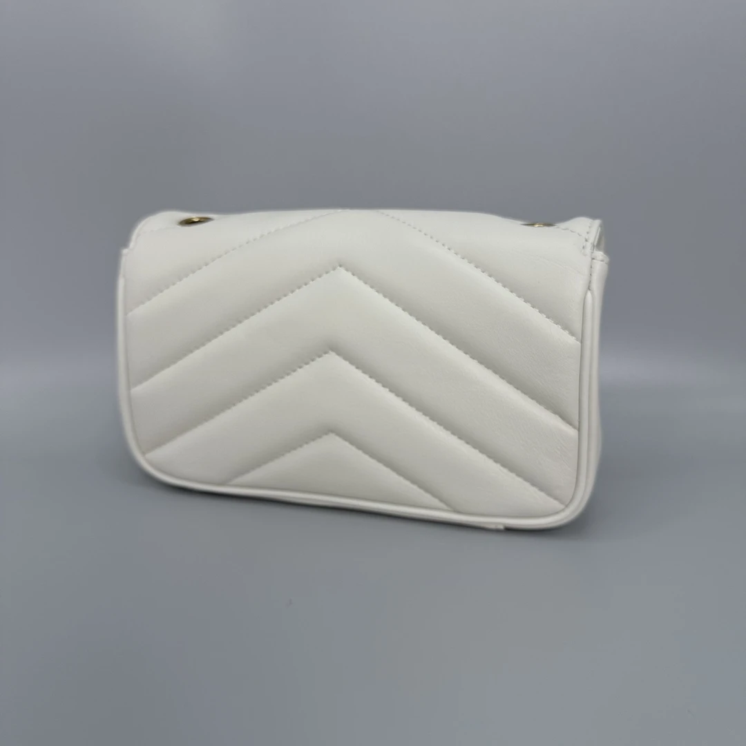 新款百搭 阳阳新款漏漏