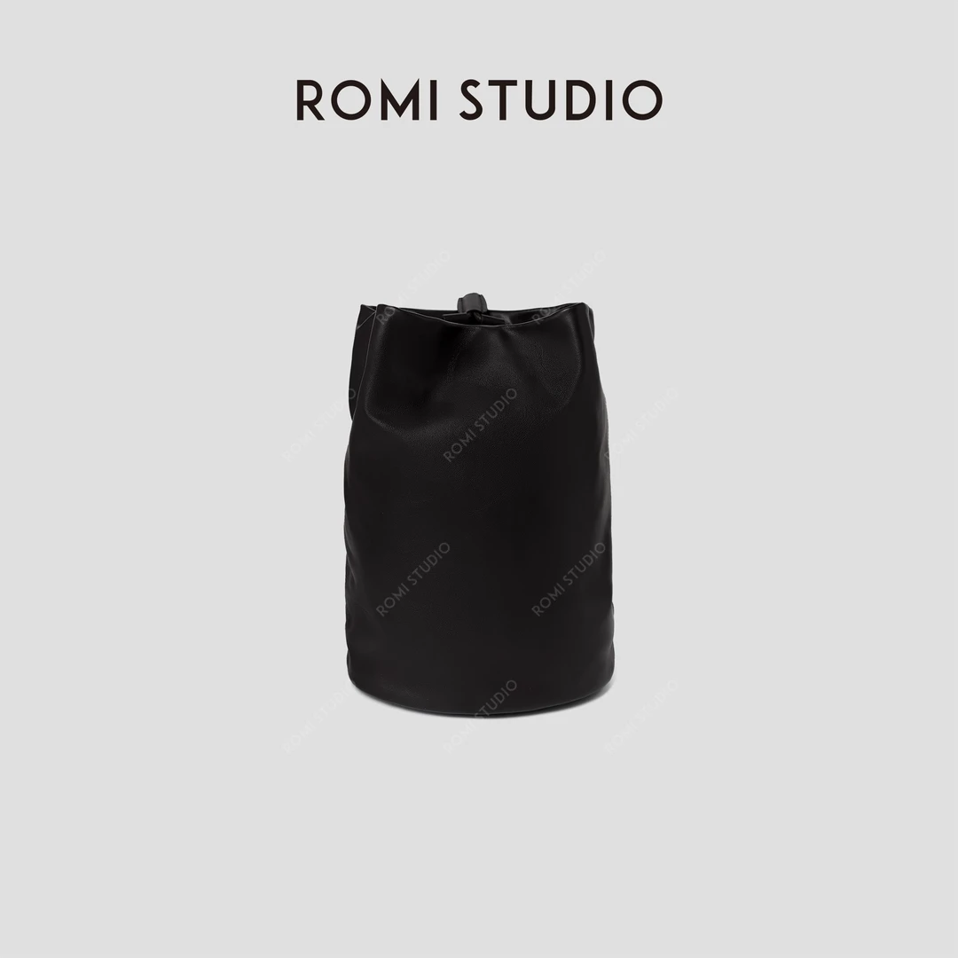 ROMI STUDIO“棕标甄选”头层牛皮大容量双肩手提包 434B5007