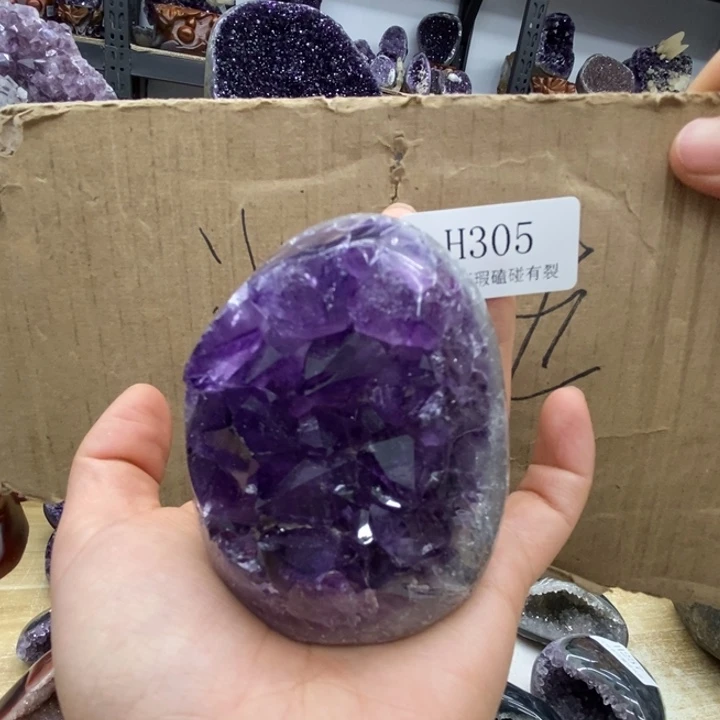 紫晶大型摆件（非配饰）未镶嵌