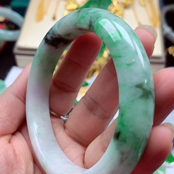 未镶嵌手镯翡翠翡翠