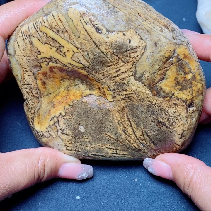 和田玉未镶嵌珠宝奇石