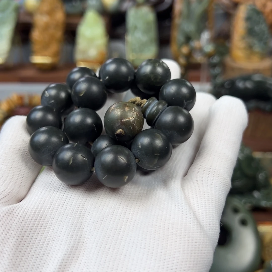 清***微岫岩河磨玉（透闪石质玉）未镶嵌手串