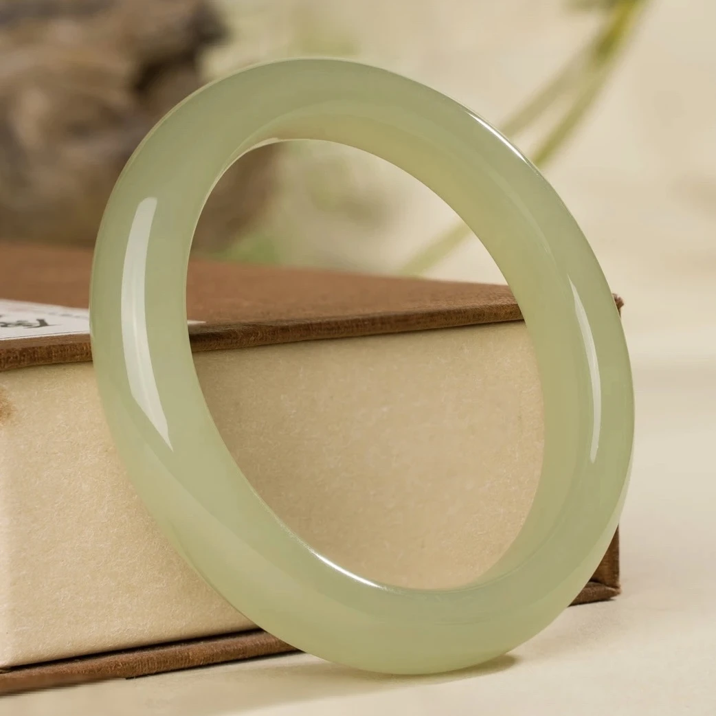 【浅晴水手镯】新疆和田玉 浅晴水手镯 浅绿冰透 卡13mm厚10mm