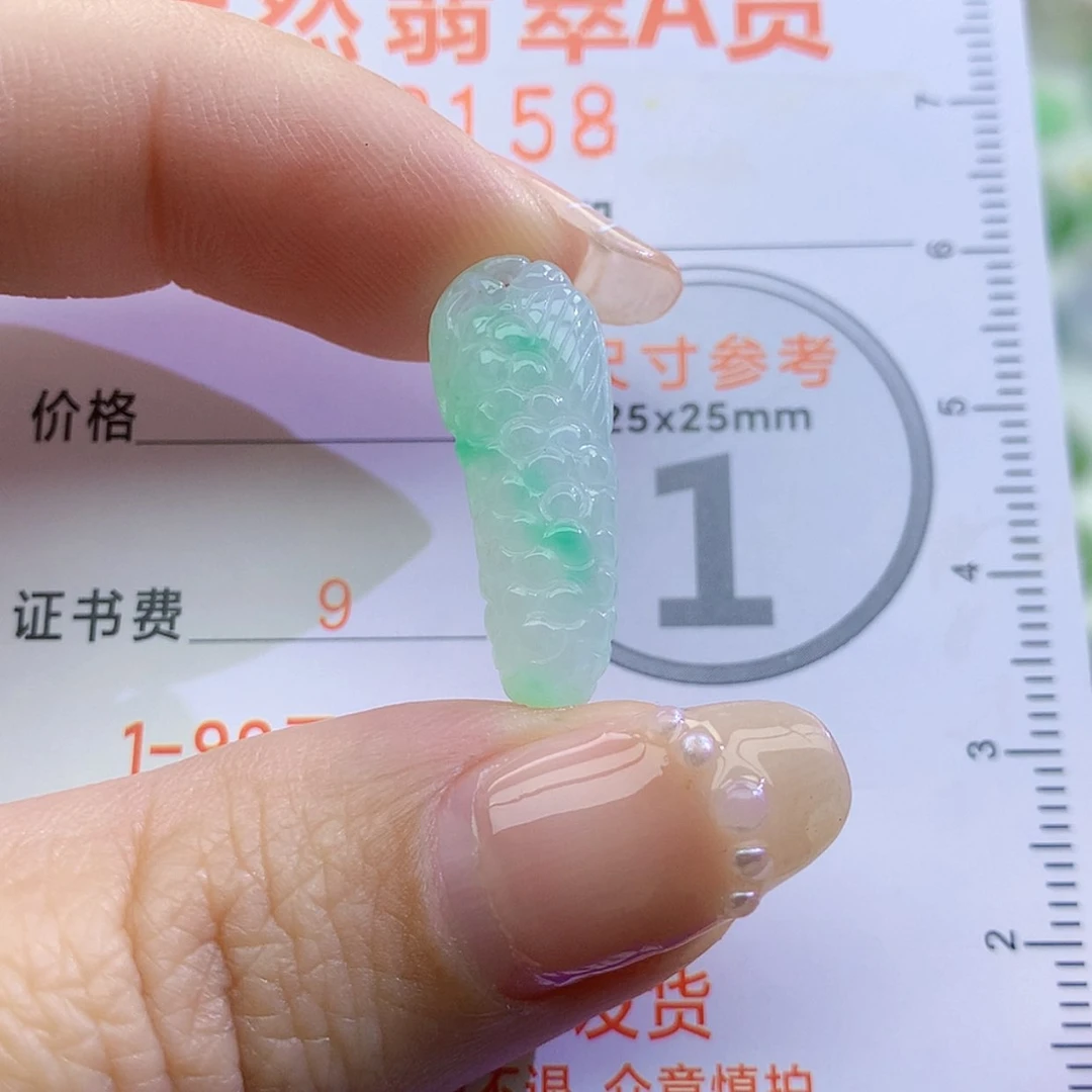 【闪购商品】翡翠未镶嵌颈饰颈饰7