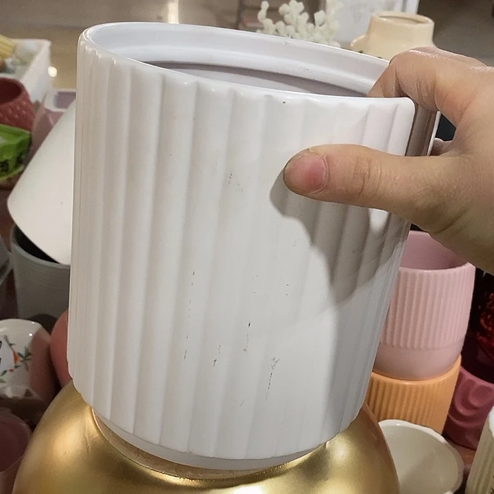 陶盆有孔 瑕疵针孔漏釉介意勿拍外高 18外口16