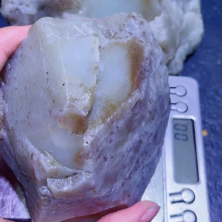 和田玉未镶嵌珠宝半成品