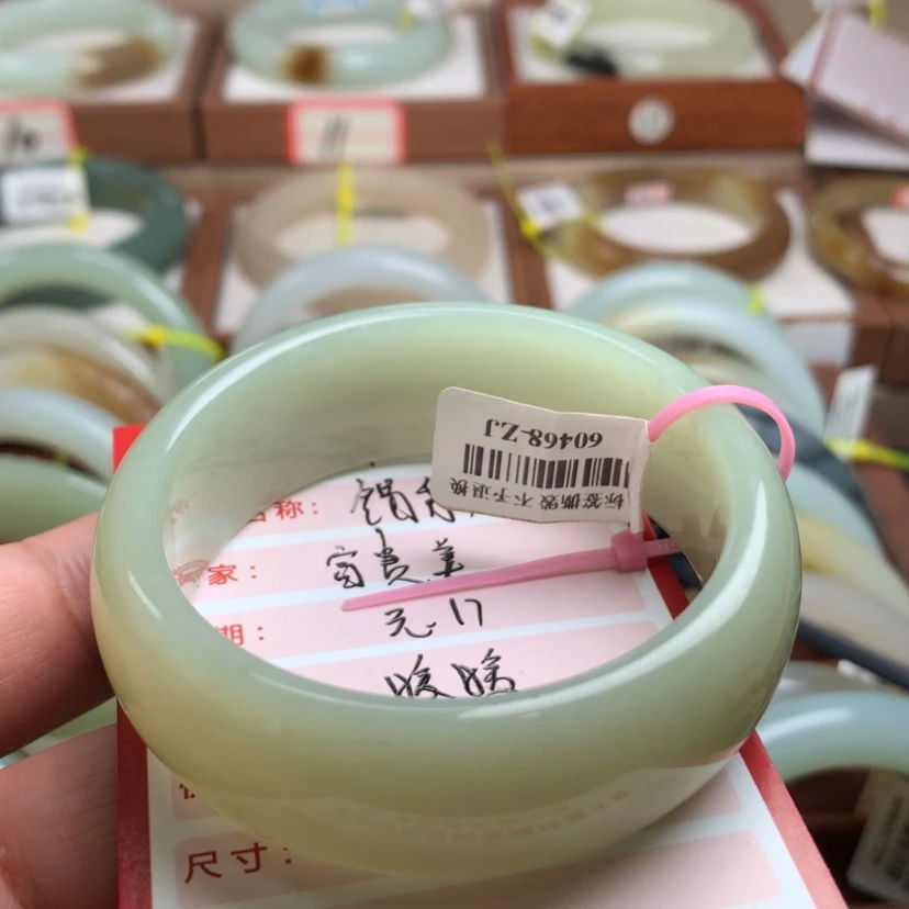 【闪购商品】和田玉手镯未镶嵌