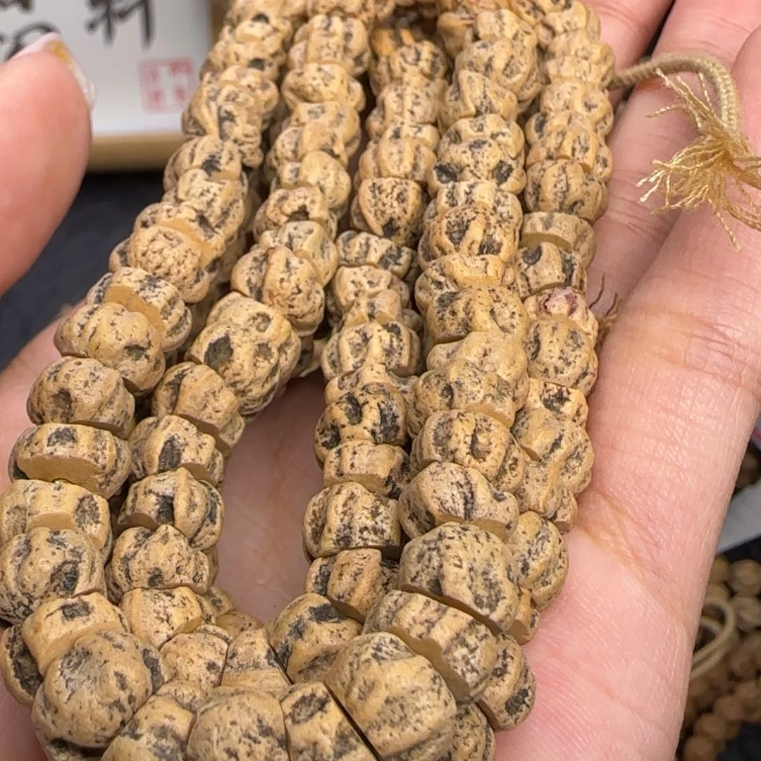 柏香籽/百香籽吊坠N***K