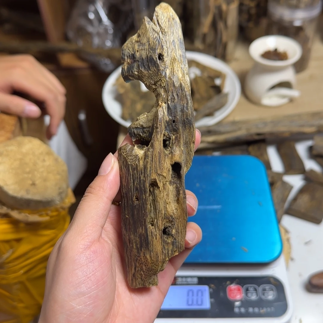 沉香碎屑沉香罗门黑棋虫漏