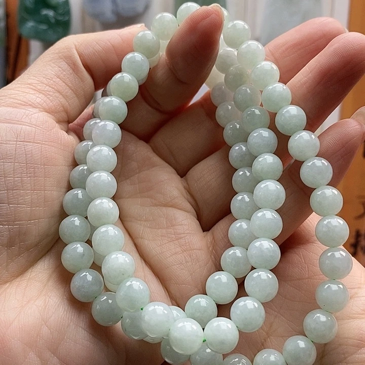 翡翠颈饰未镶嵌每天