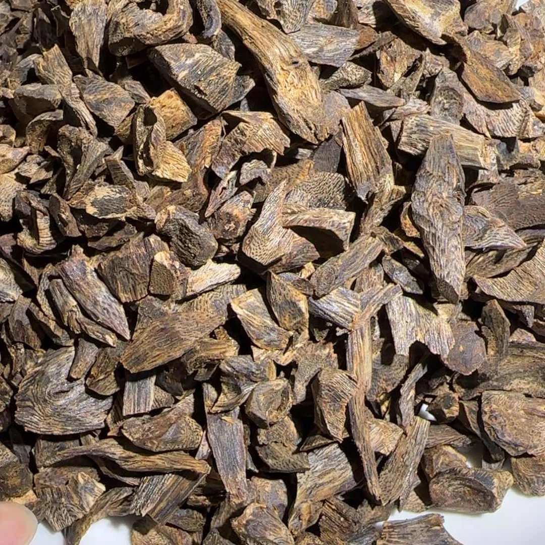 沉香手把件紫罗兰沉水壳子料367g