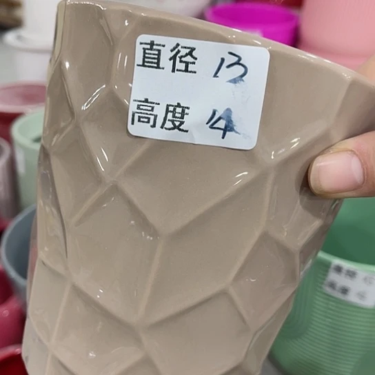 多肉绿植陶瓷花盆9.9包邮，有孔