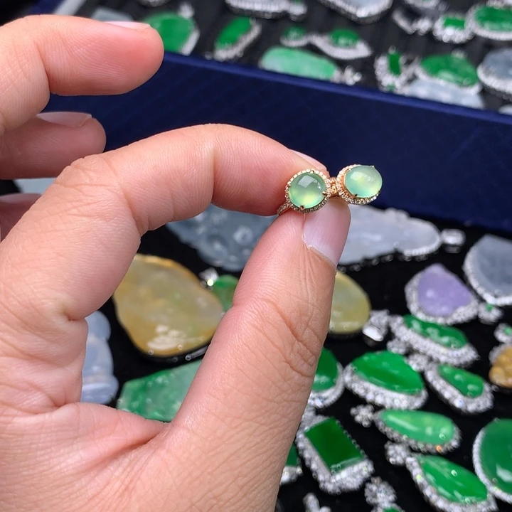 翡翠18K金镶嵌耳饰48小时鉴赏期