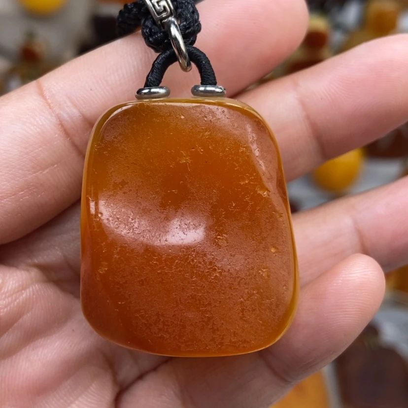 【闪购商品】琥珀颈饰未镶嵌