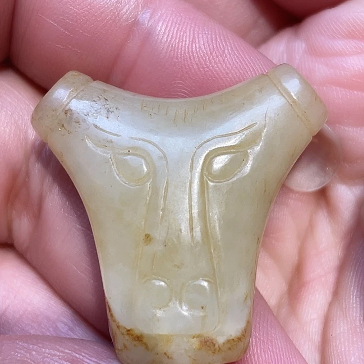 未镶嵌和田玉车挂