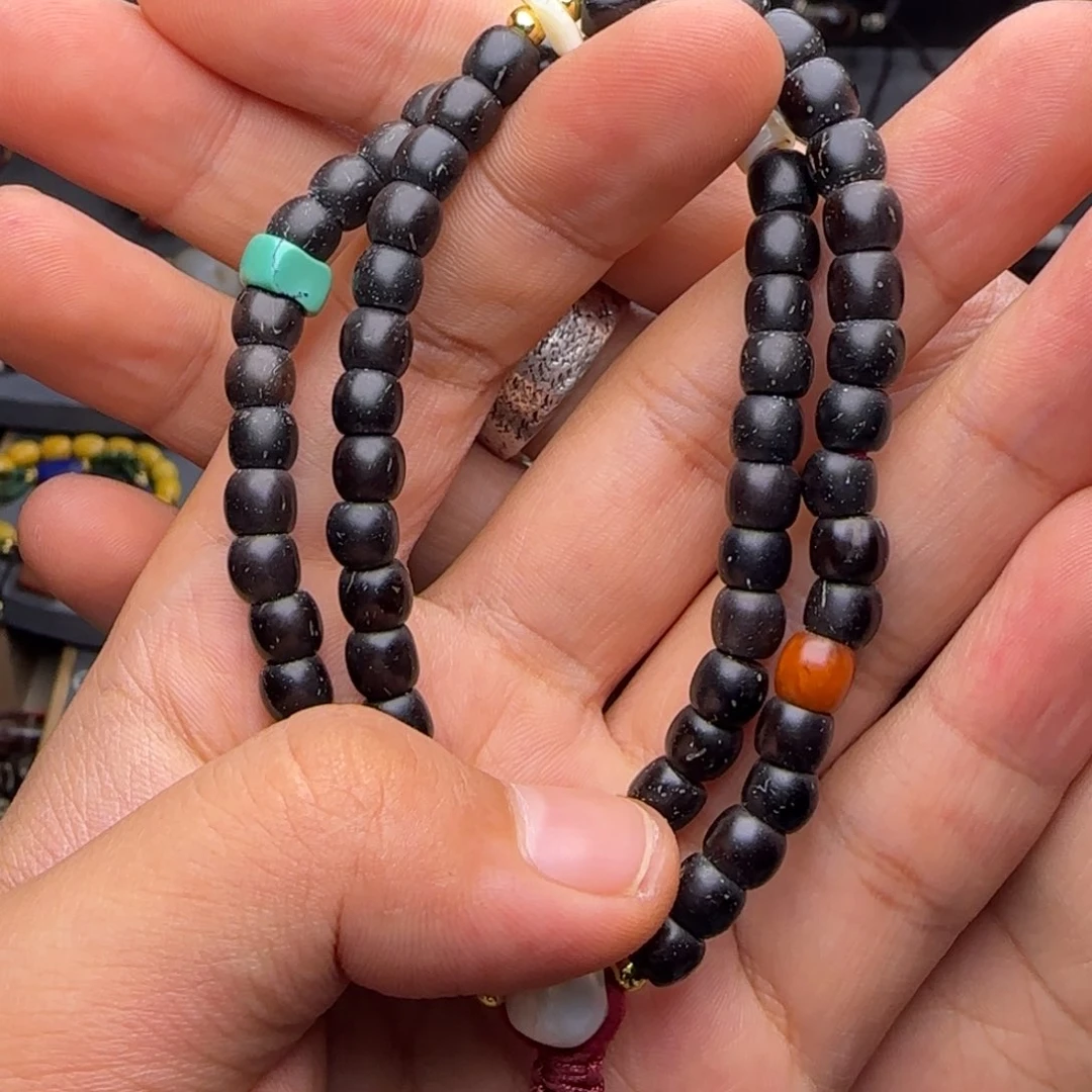 吊坠椰蒂viivvivigigjgi